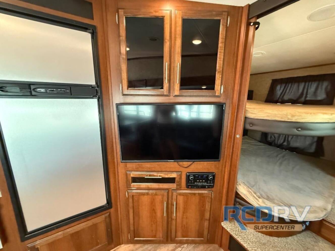 A photo of this 2017 Jayco Eagle HT 29.5BHDS