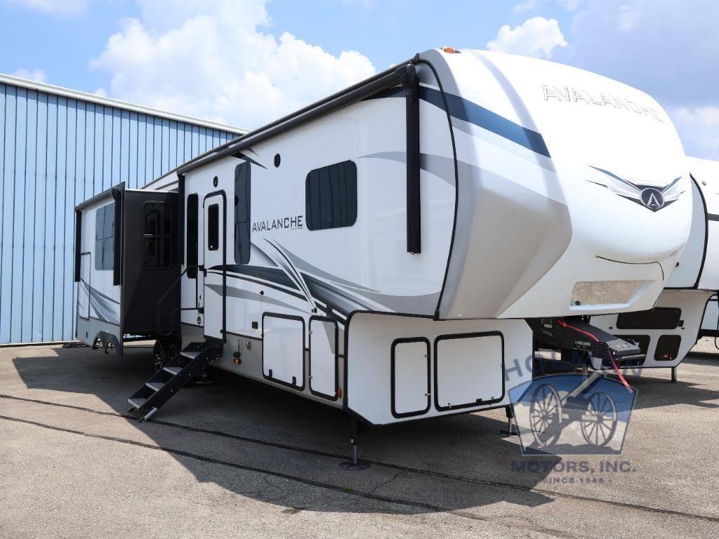 2022 Keystone Rv Avalanche 338GK in batavia OH