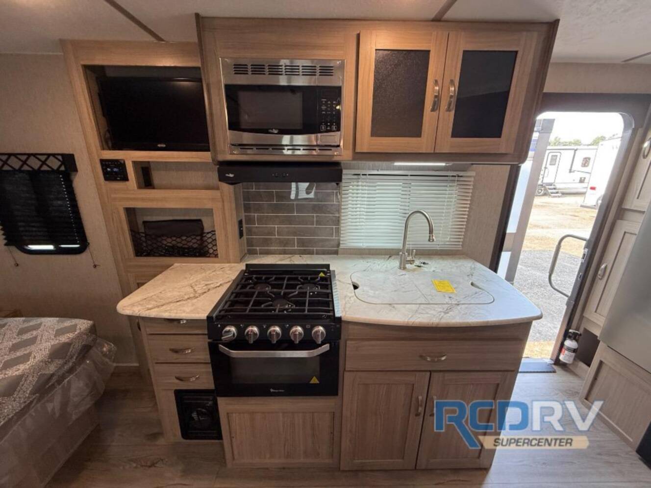 A photo of this 2021 Coachmen Rv Freedom Express Ultra Lite 192RBS