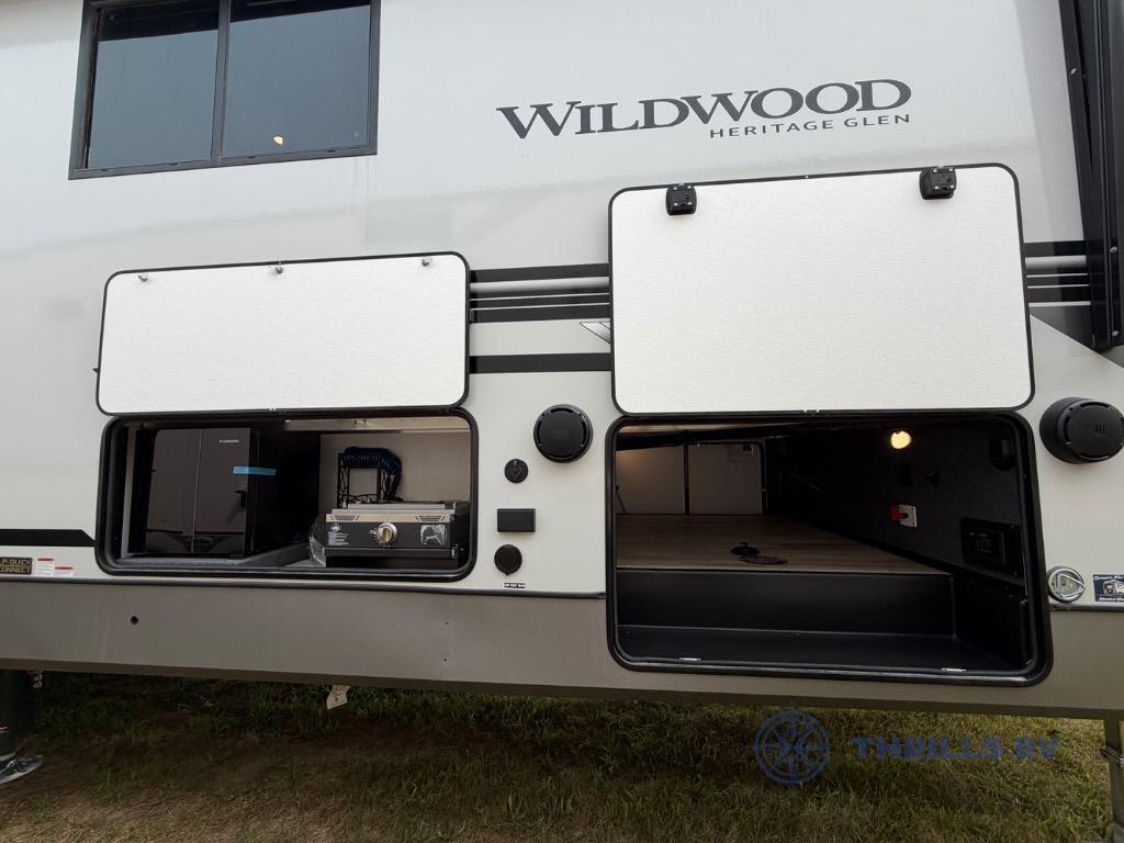 2027 Forest River Rv Wildwood Heritage Glen 373MBRL in columbia city IN