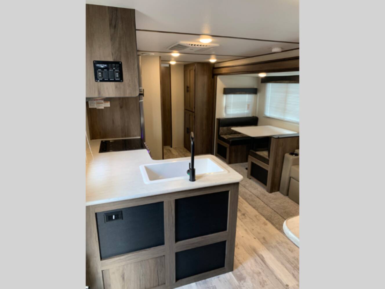 A photo of this 2023 Prime Time Rv Avenger 28QBSLE