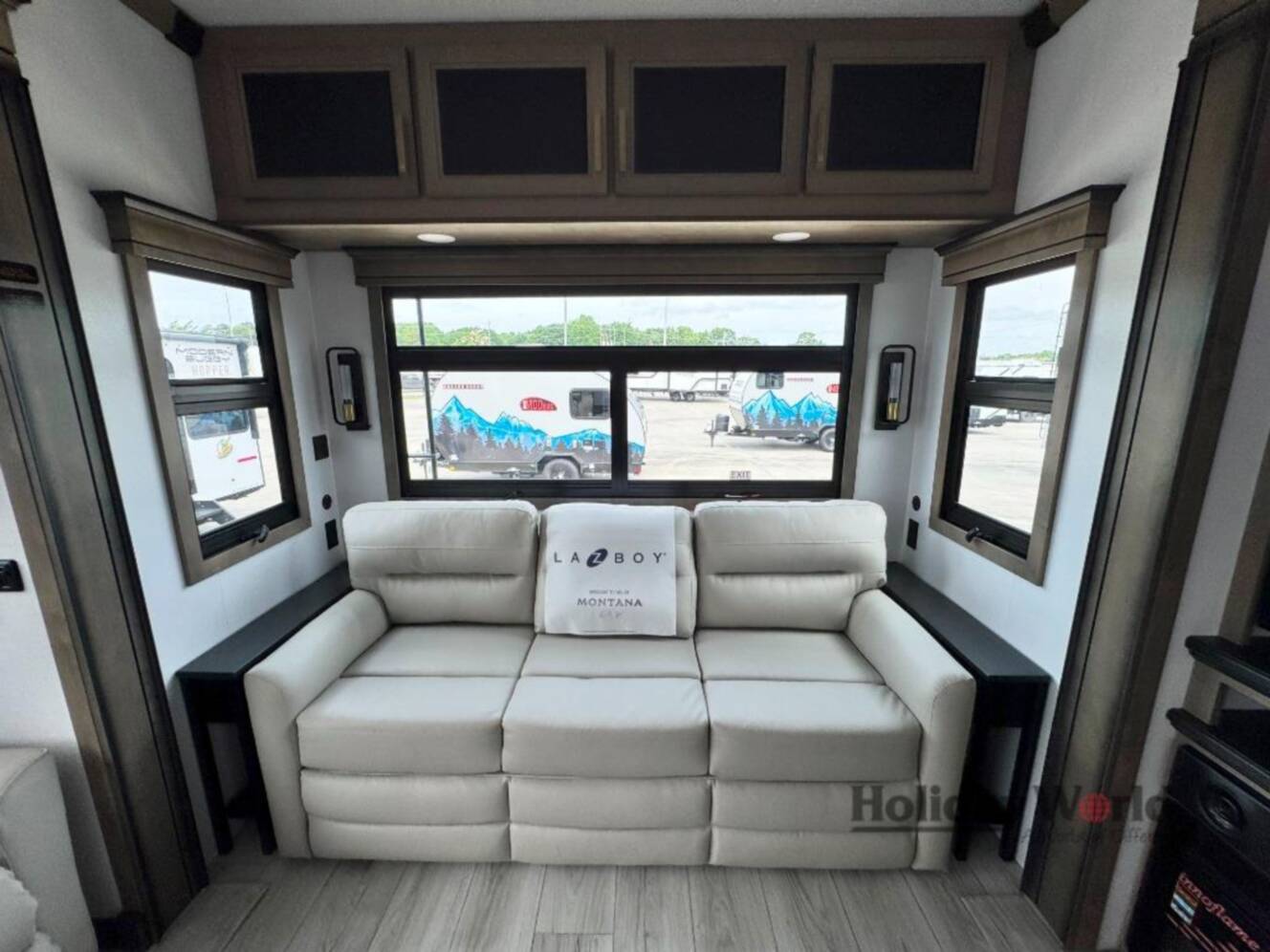 A photo of this 2026 Keystone Rv Montana 3231CK