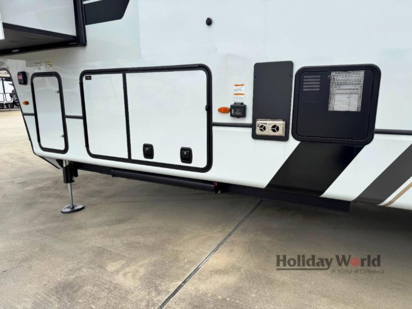 A photo of this 2026 Keystone Rv Montana 3231CK