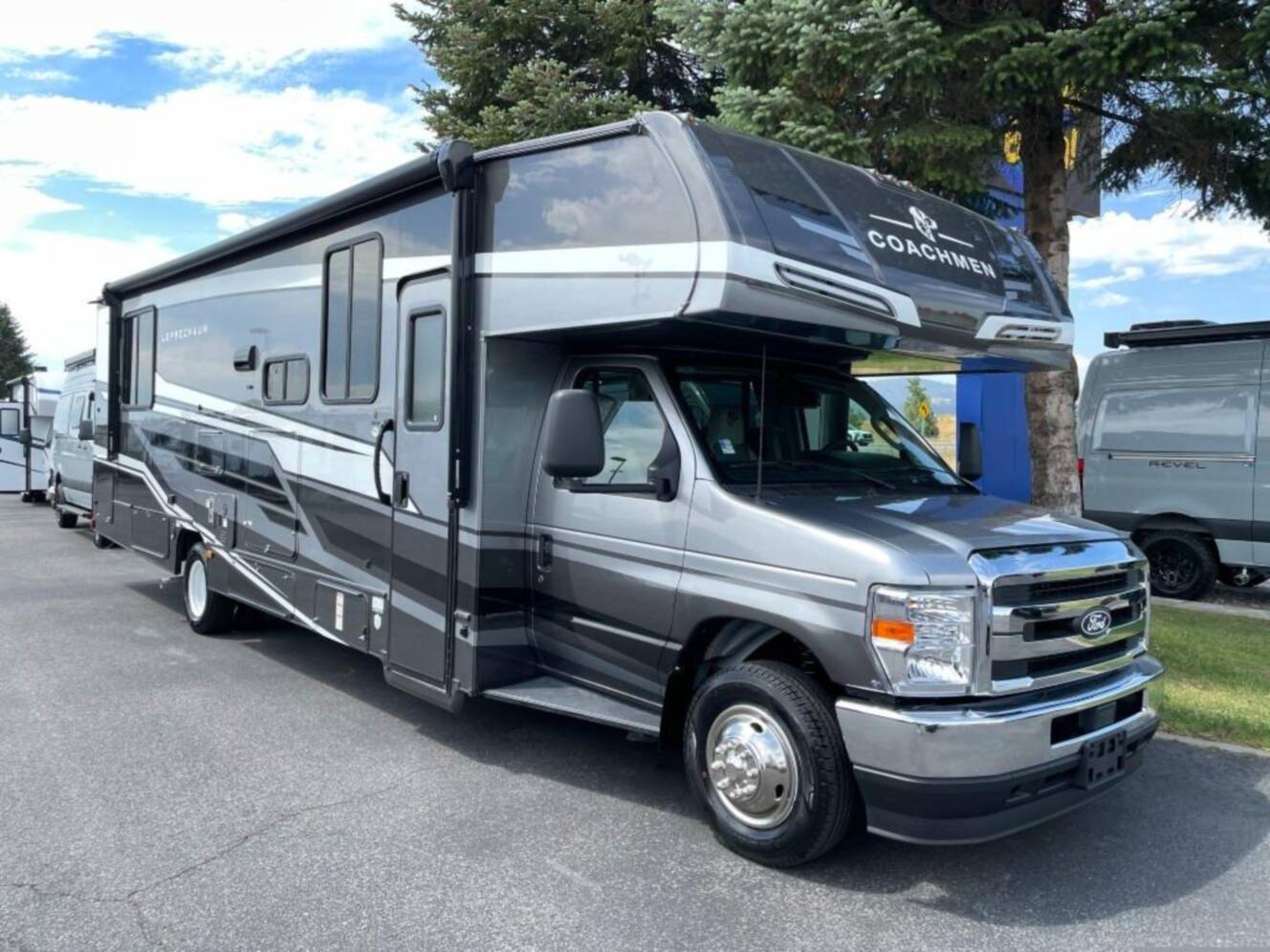 A photo of this 2027 Coachmen Rv Leprechaun 319MB Ford 450