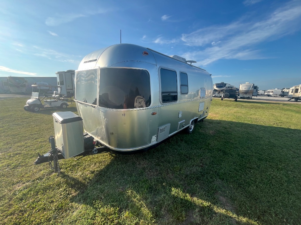 View more photos of this listing