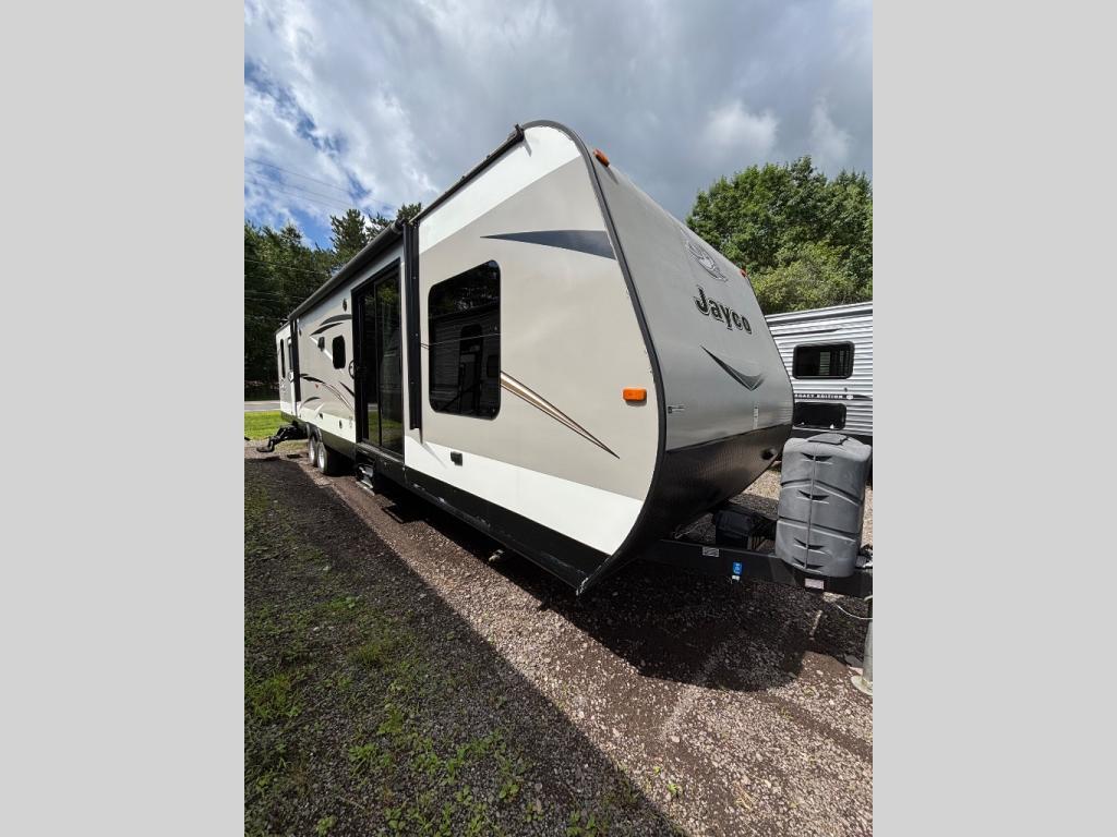 2016 Jayco Jay Flight 38BHDS in dallas PA