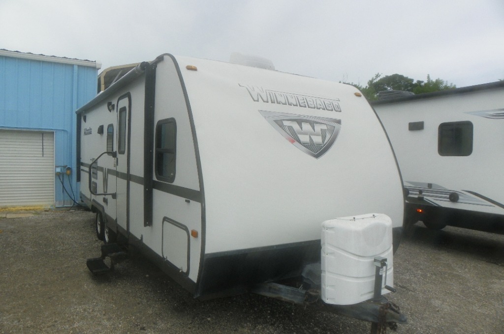 2014 Winnebago Industries Towables Minnie 2201 DS in hobe sound FL
