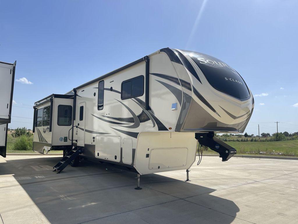 2021 Grand Design Solitude S-Class 3540GK-R in sanger TX