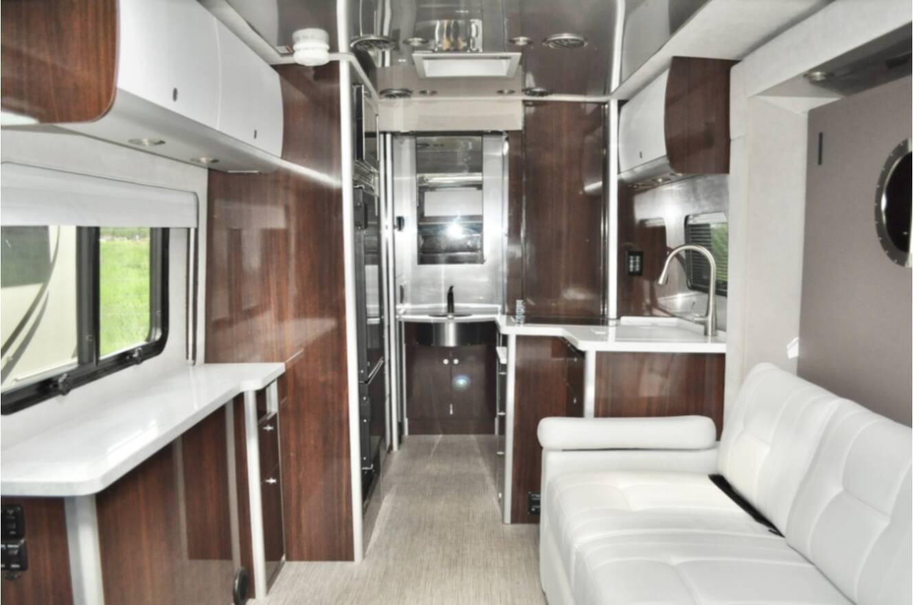 A photo of this 2019 Airstream Atlas 25MS