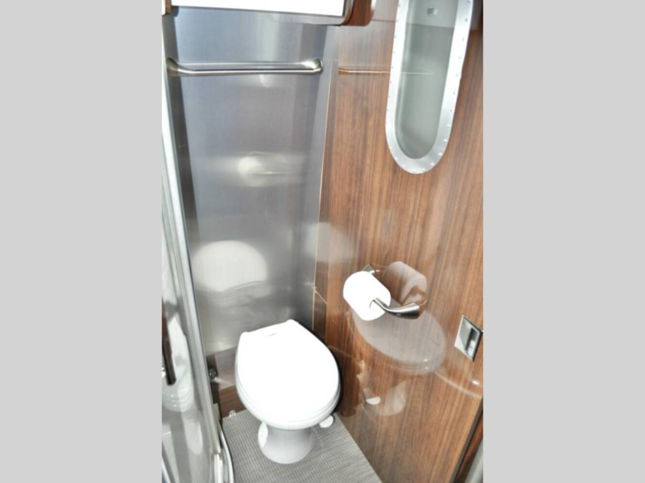 A photo of this 2019 Airstream Atlas 25MS
