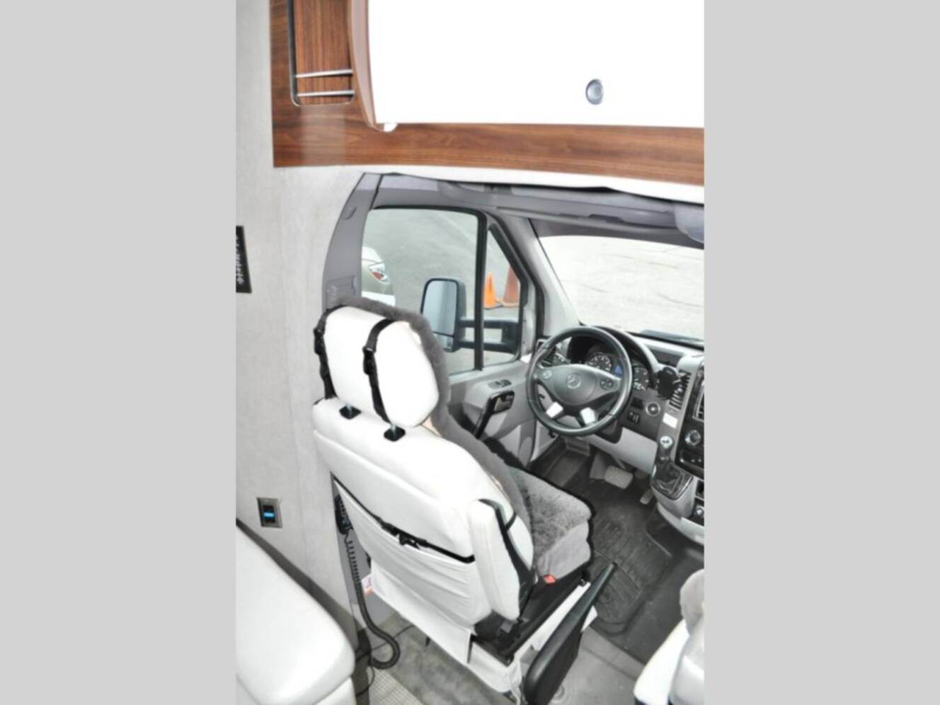 A photo of this 2019 Airstream Atlas 25MS