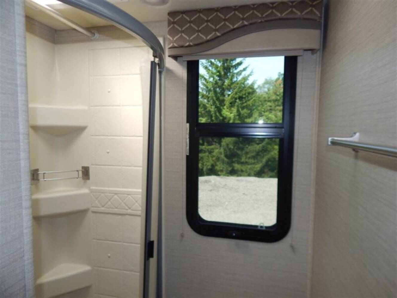 A photo of this 2018 Jayco Melbourne 24KP