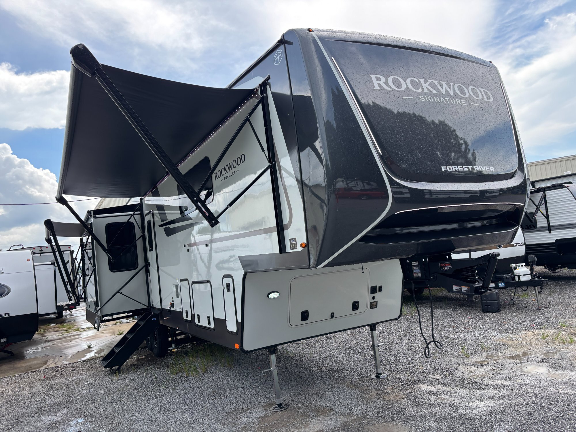 2027 Forest River Rockwood Signature 401SFB in decatur AL