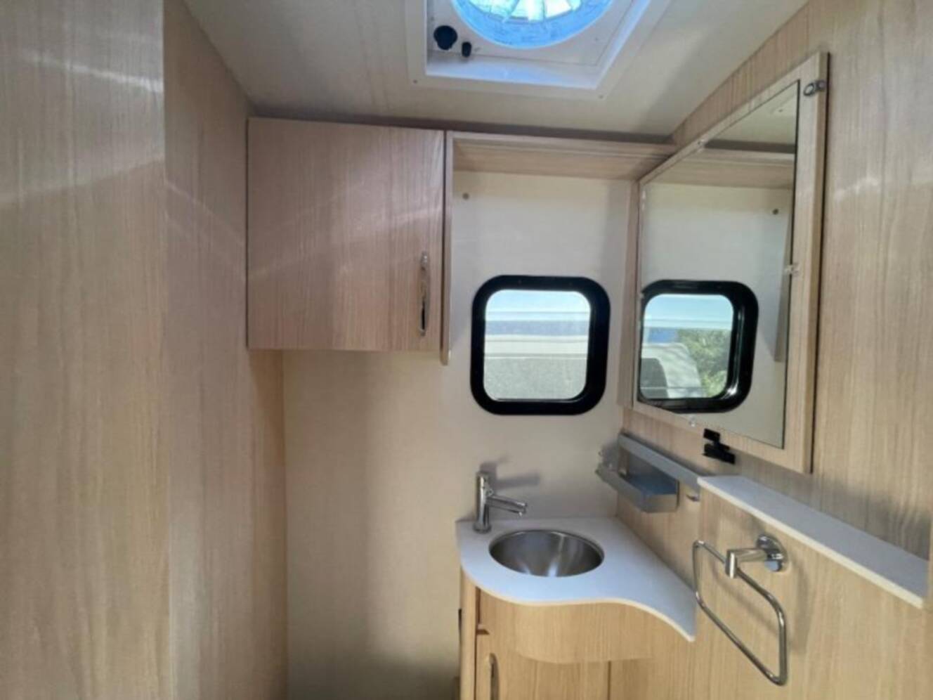 A photo of this 2025 Leisure Travel Wonder 24RL