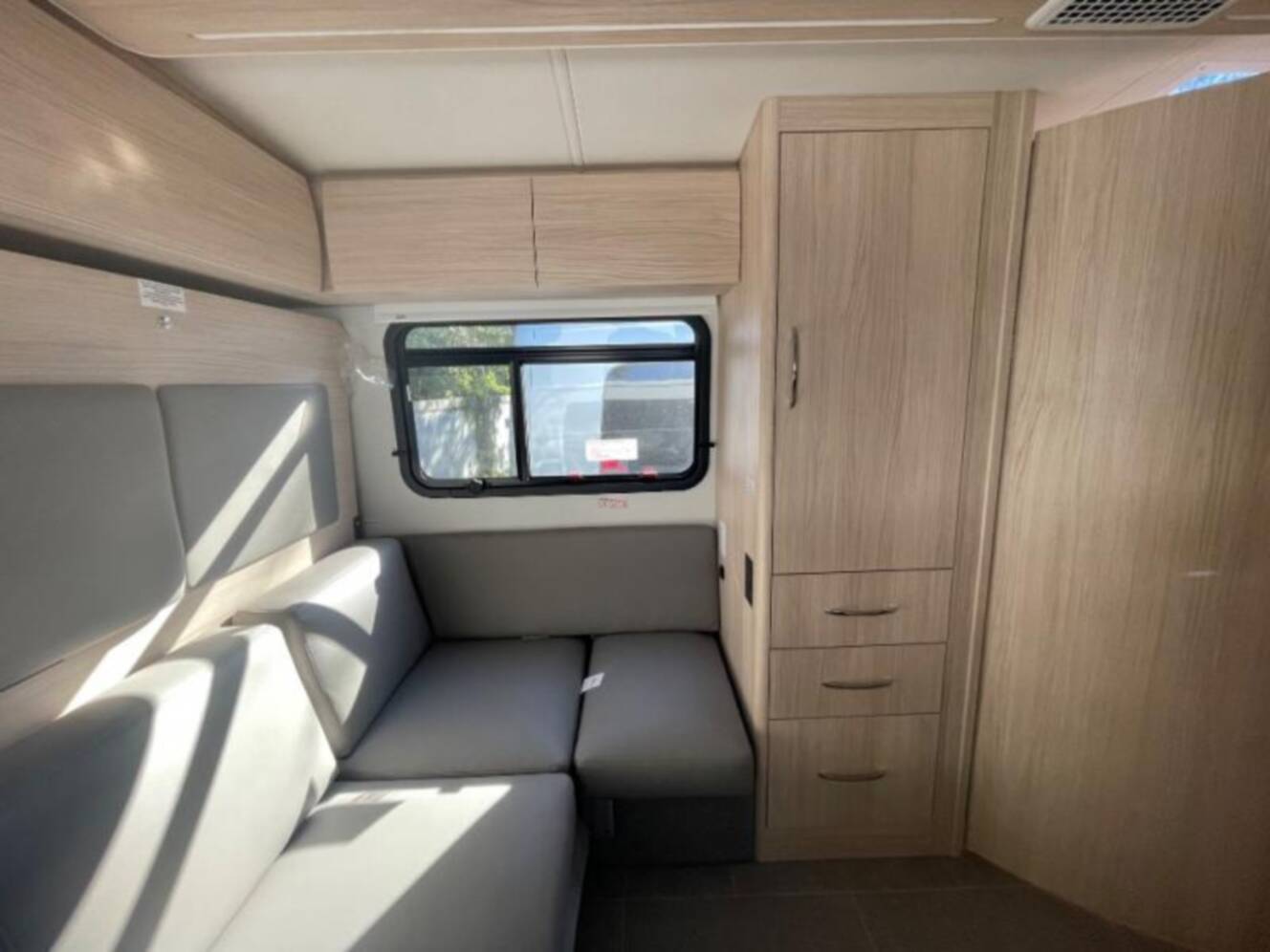 A photo of this 2025 Leisure Travel Wonder 24RL