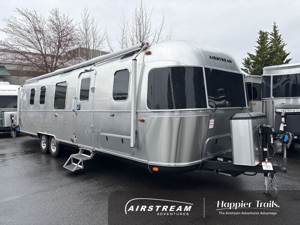 2026 Airstream Classic 33FB in milton WA