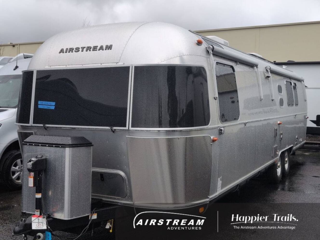 A photo of this 2026 Airstream Classic 33FB