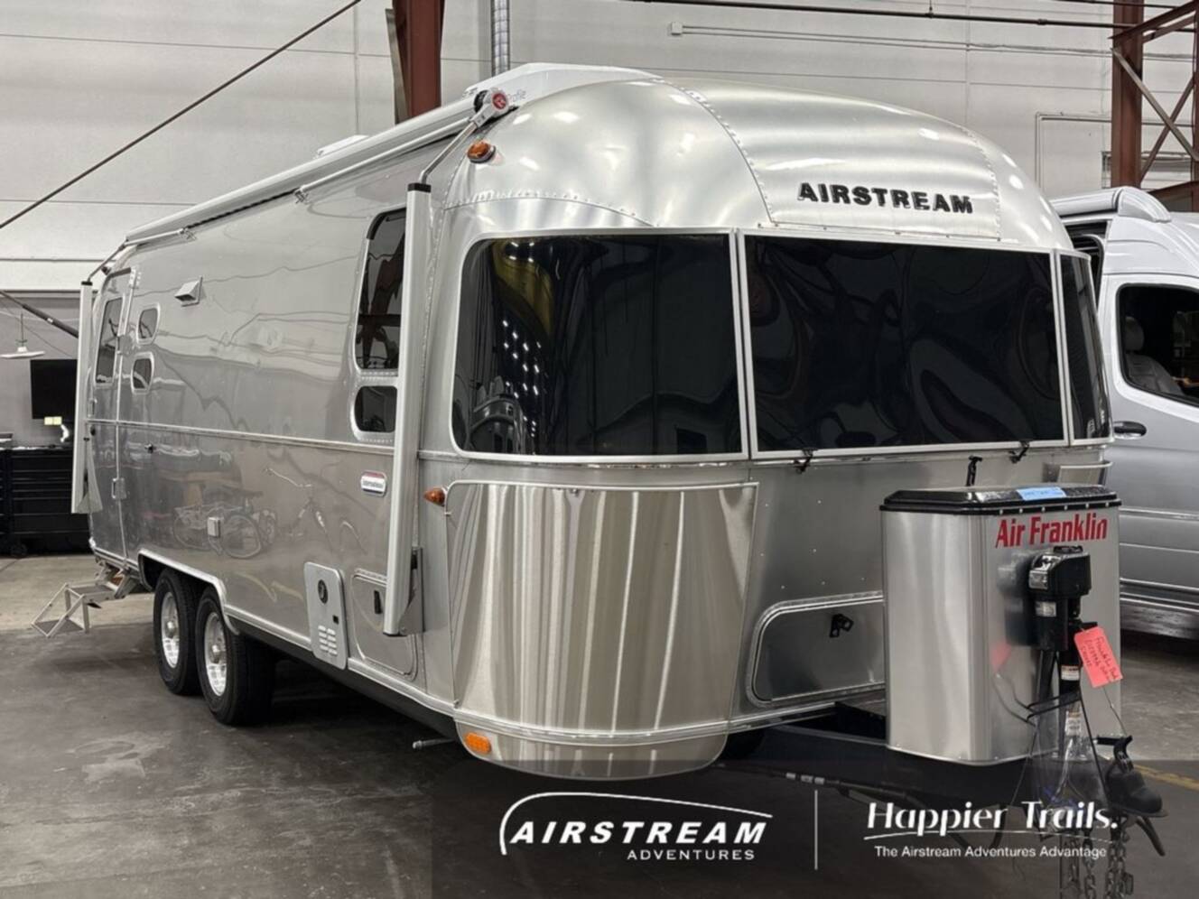 A photo of this 2024 Airstream International 25FB