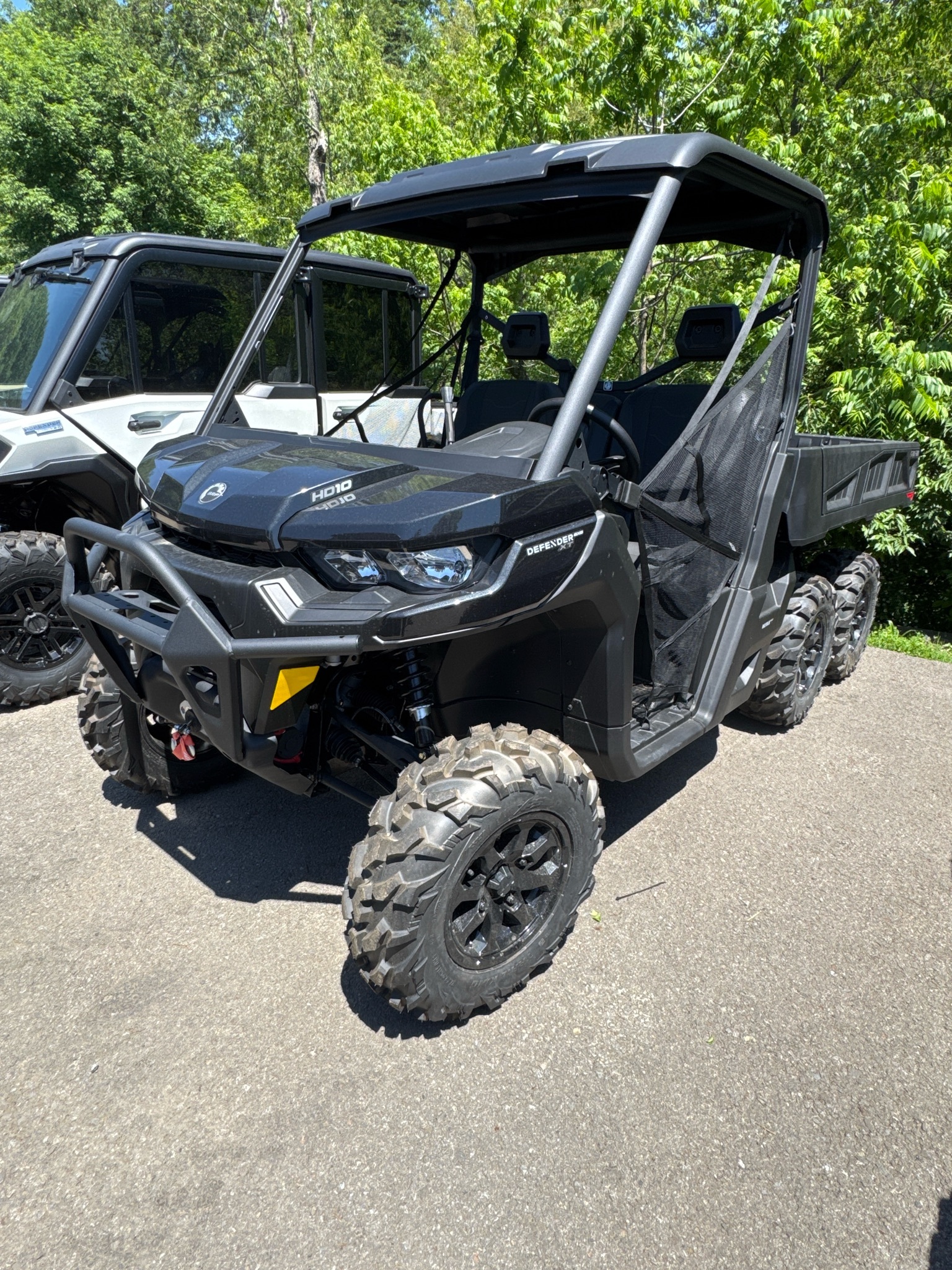 2026 Can-Am Defender 6x6 XT in mars PA