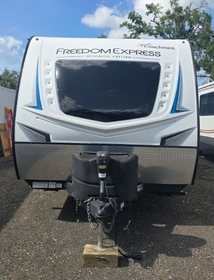 2020 Coachmen Freedom Express Ultra Lite 246RKS in tallahassee FL