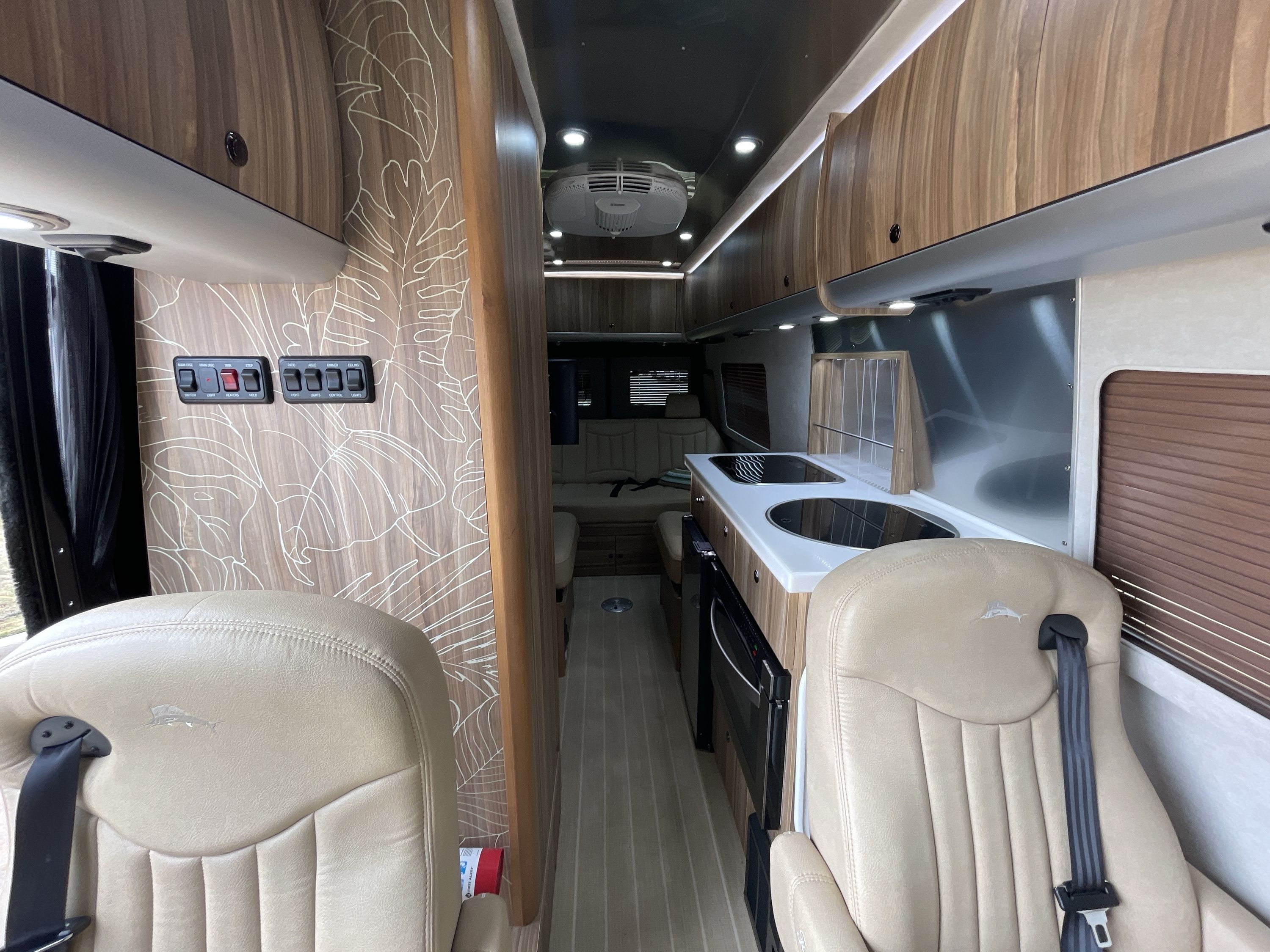 2016 Airstream INTERSTATE GRAND TOUR EXT in oklahoma city OK