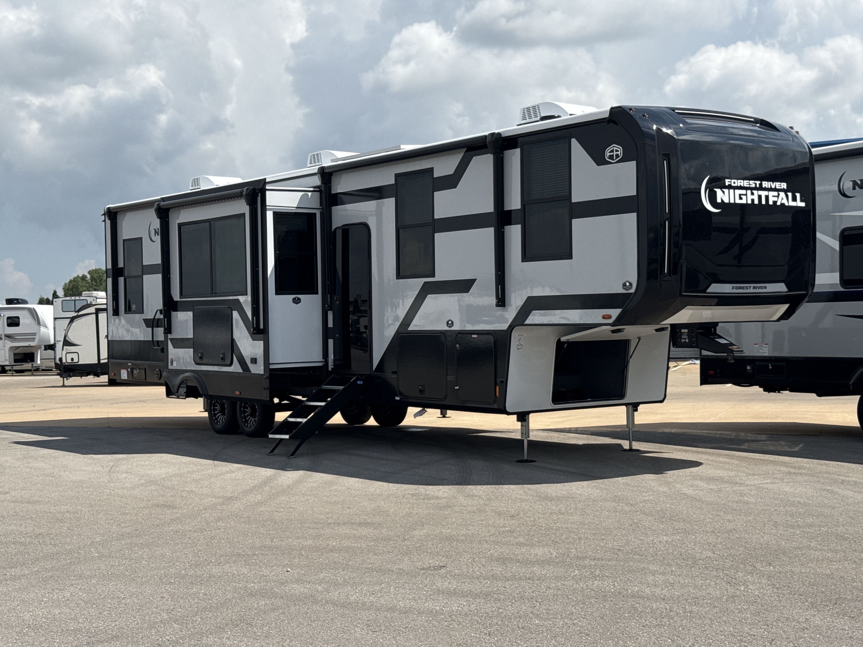 2027 Forest River NIGHTFALL HD 343NHD in oklahoma city OK