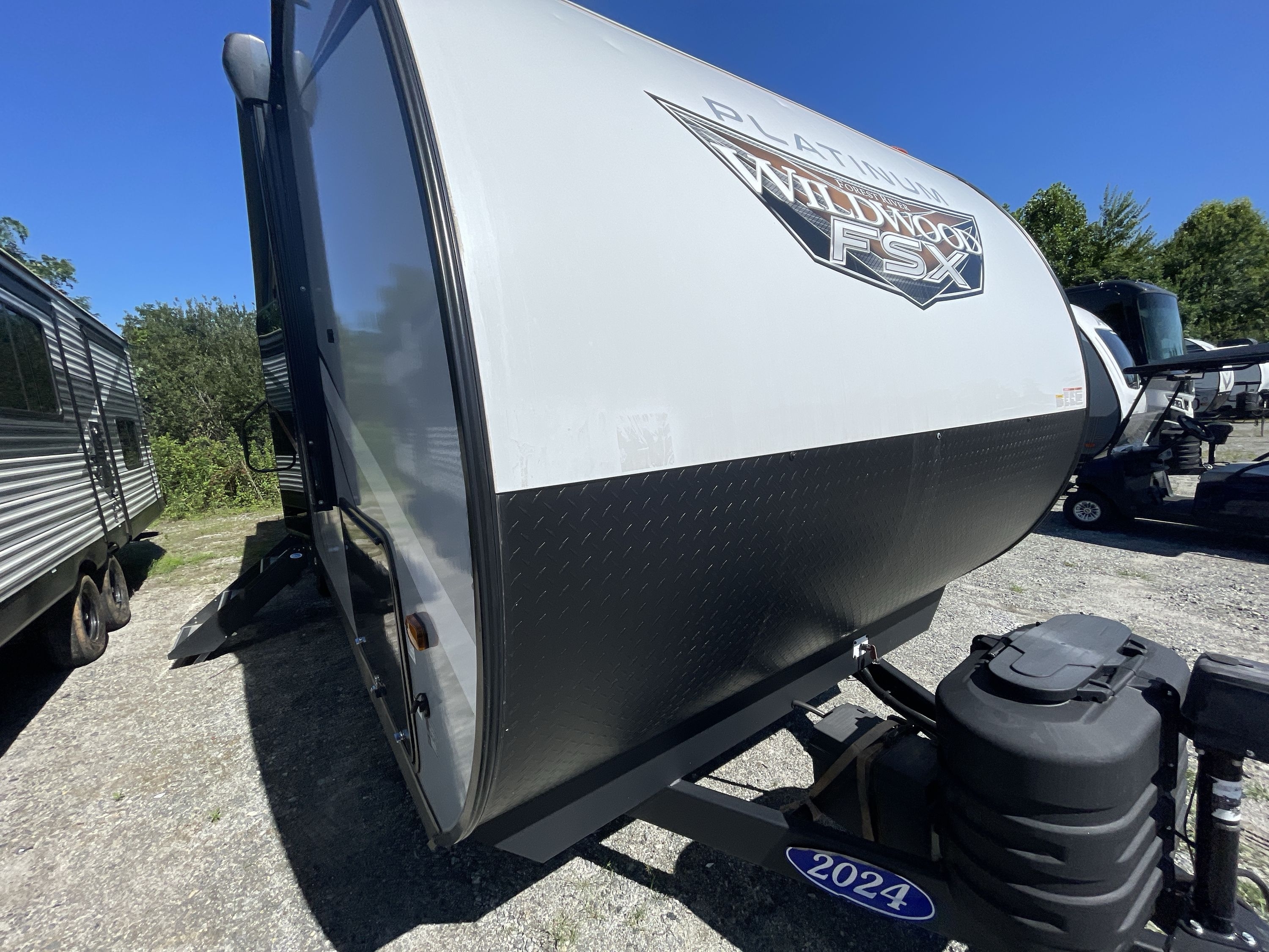 2024 Forest River WILDWOOD FSX 270RTKX in hendersonville NC