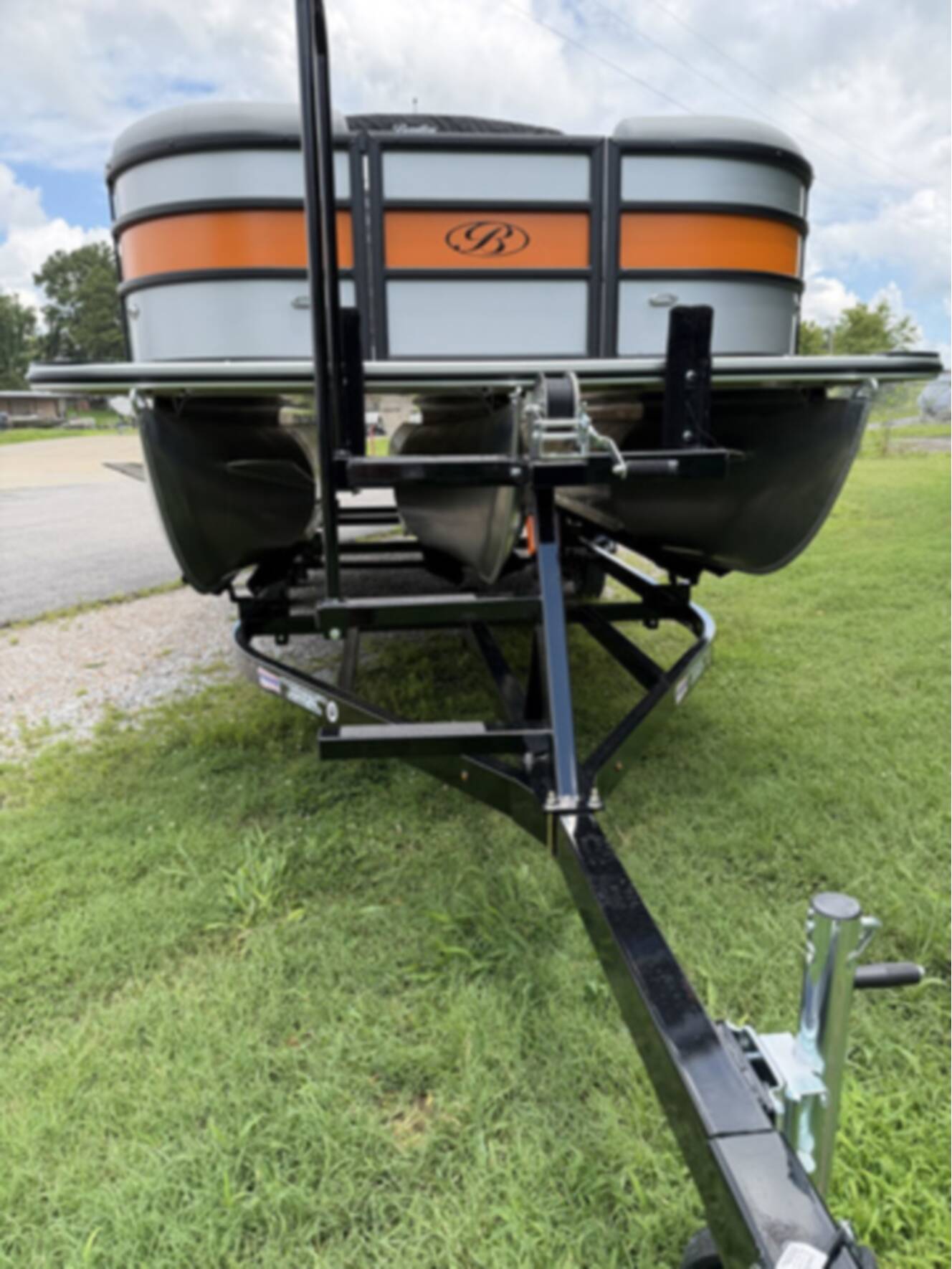 A photo of this 2027 Bentley Pontoons Bolt 223