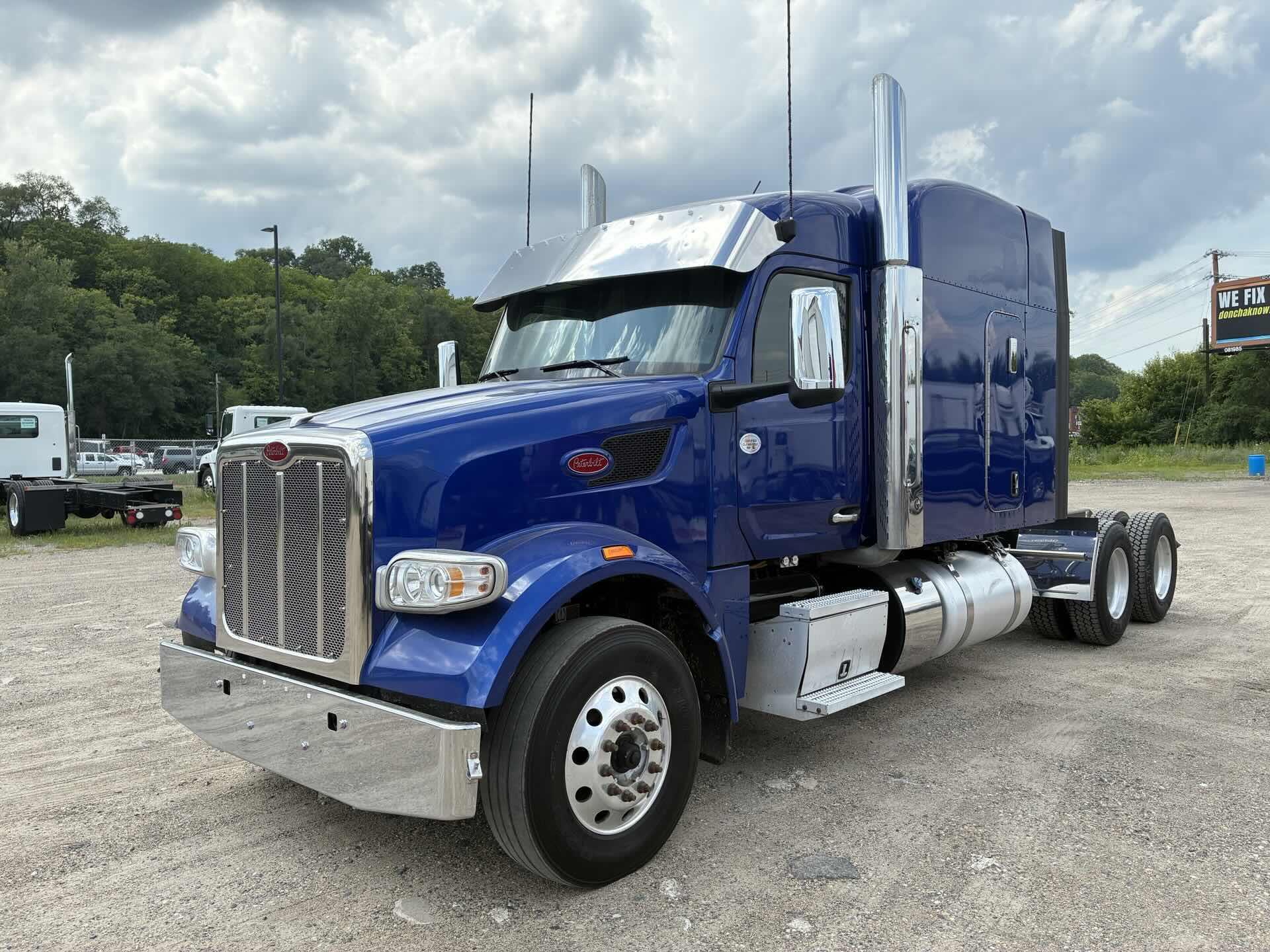 2024 PETERBILT 567 in South Saint Paul, MN