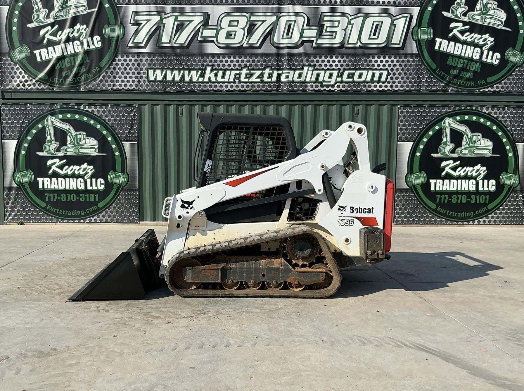 2018 BOBCAT T595 in Littlestown, PA