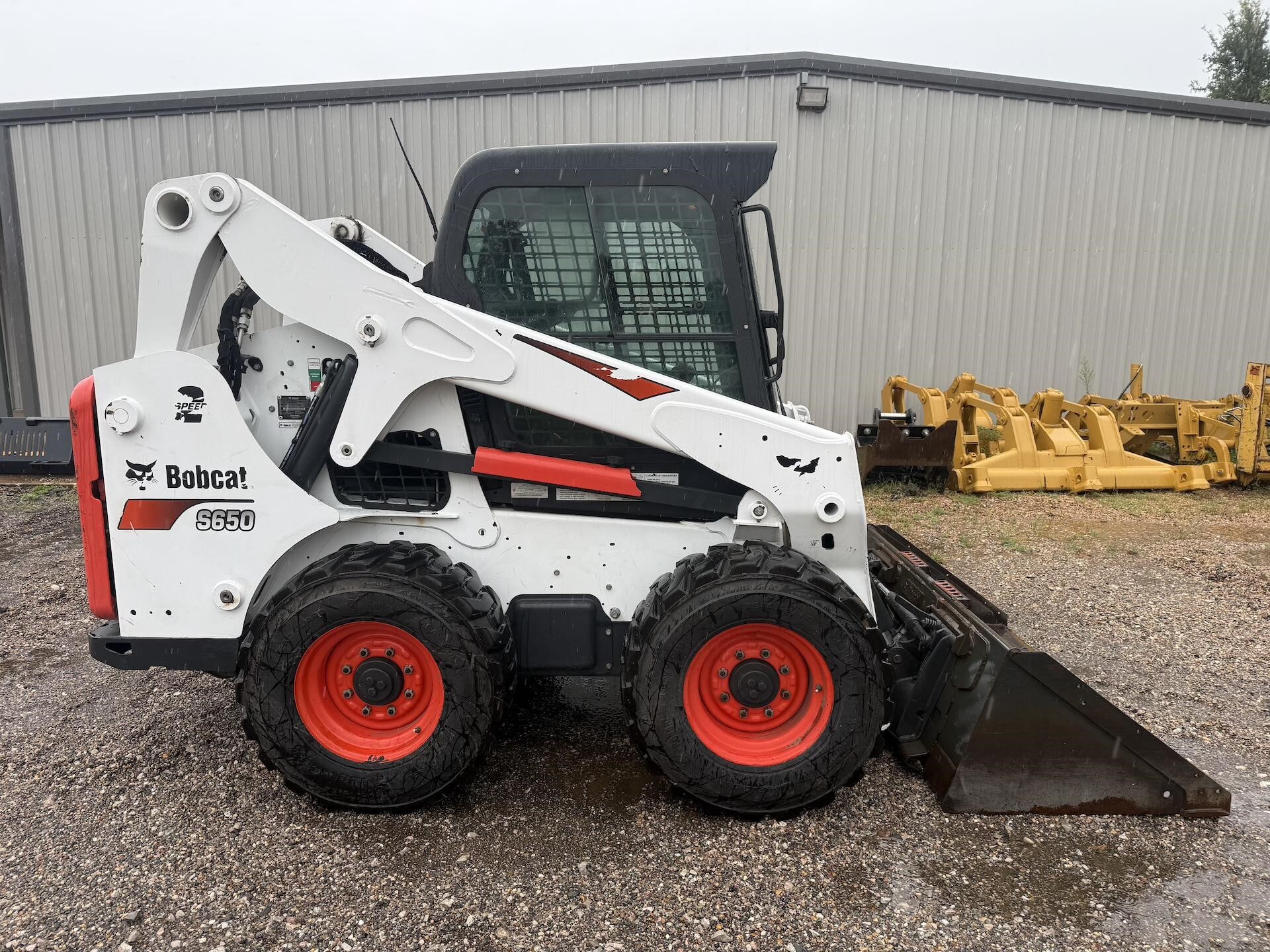 2020 BOBCAT S650 in Round Mountain, TX