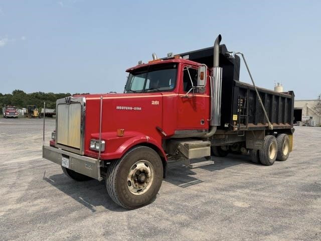 2006 WESTERN STAR 4900 in Chantilly, VA