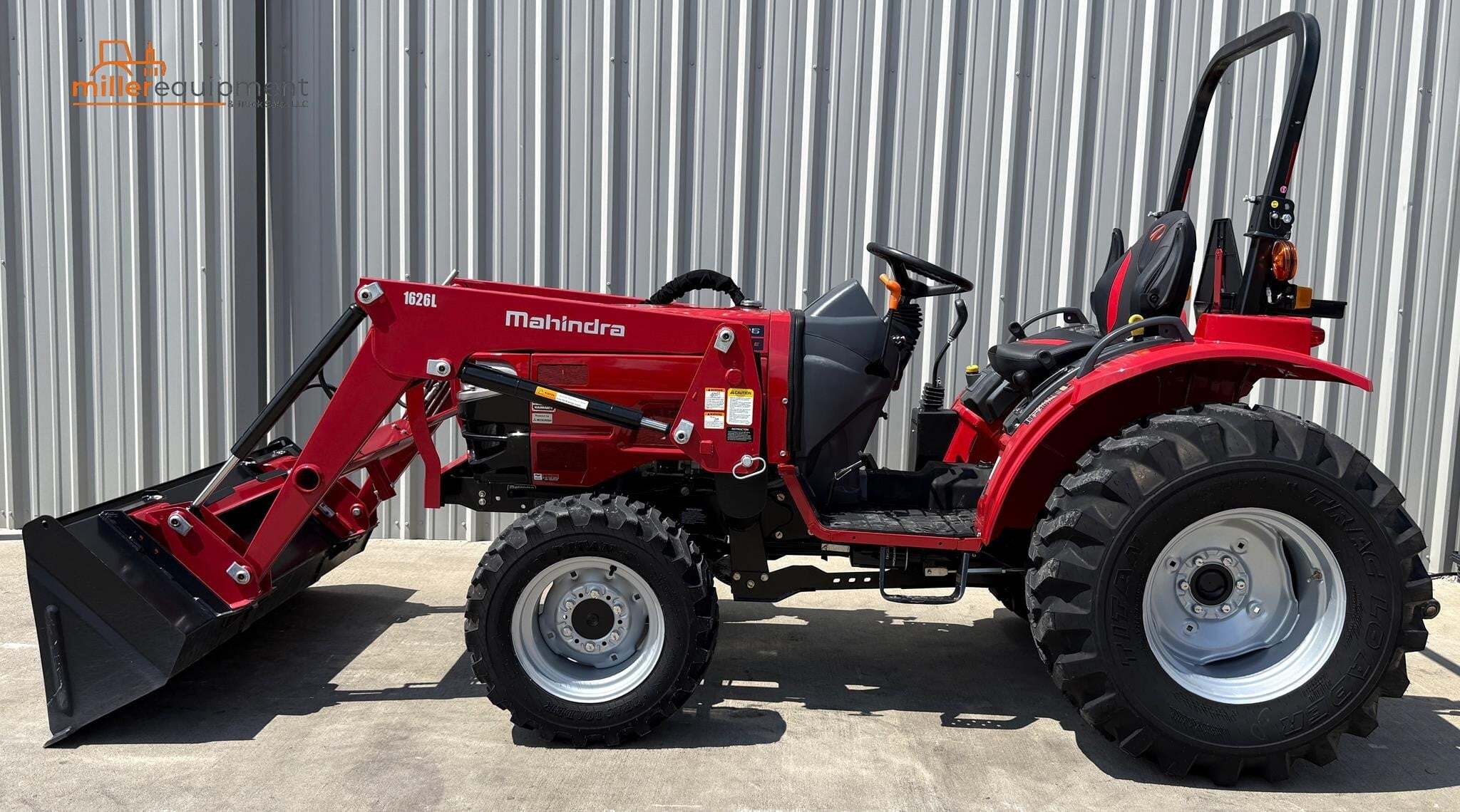 2023 MAHINDRA 1626 in Heber Springs, AR
