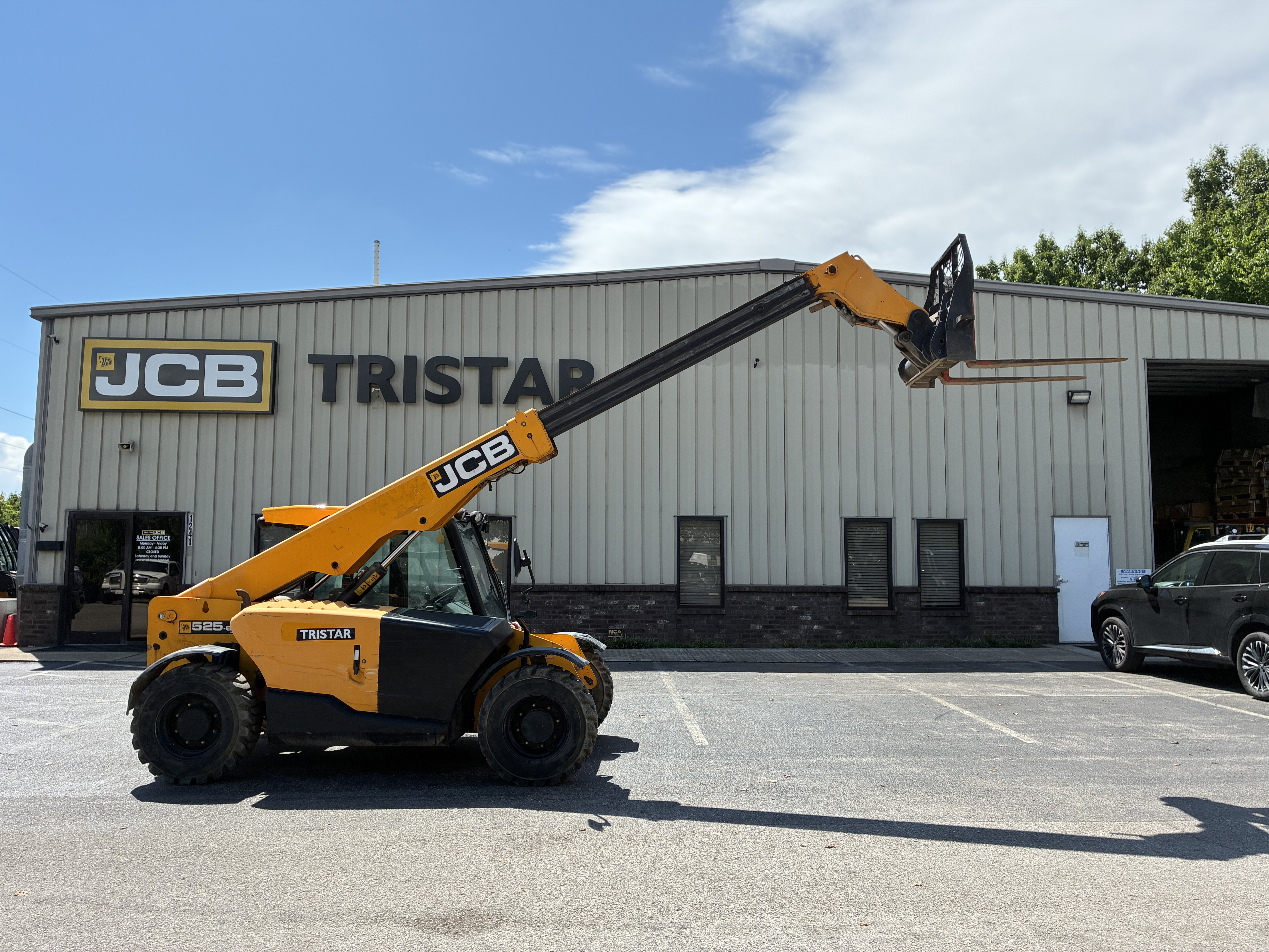 2016 JCB 525-60 Agri in Murfreesboro, TN