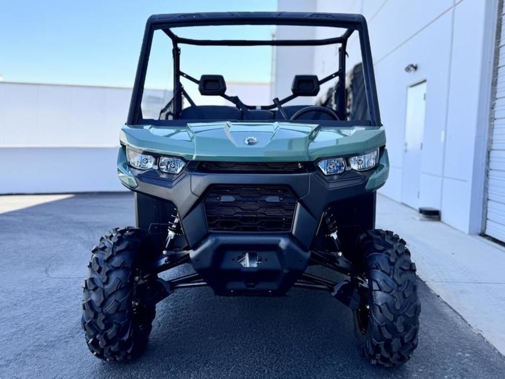 2025 Can-Am Defender DPS HD10 Compass Green in romney WV