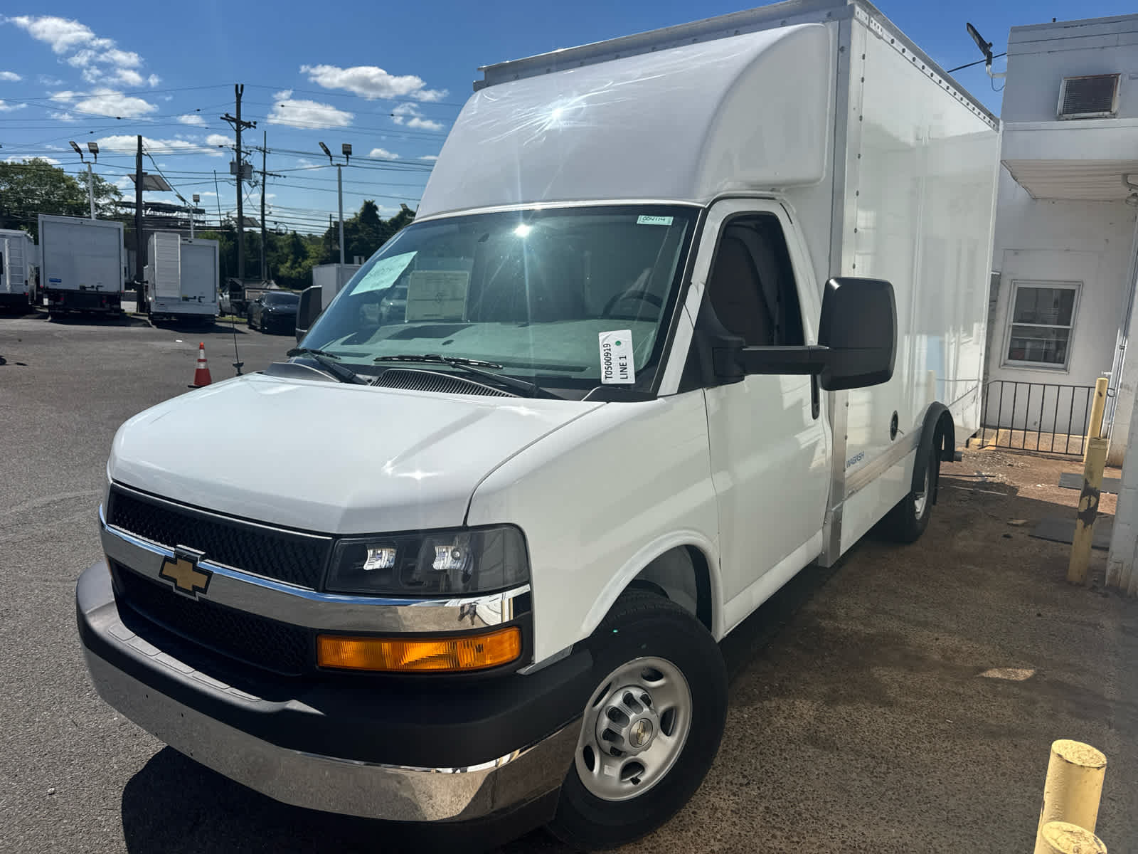 2025 CHEVROLET Express 3500 in Riverside, NJ