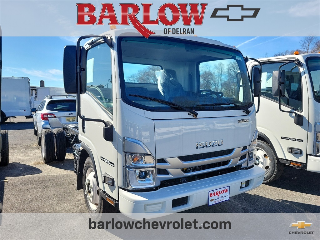 2024 ISUZU NPR HD in Riverside, NJ