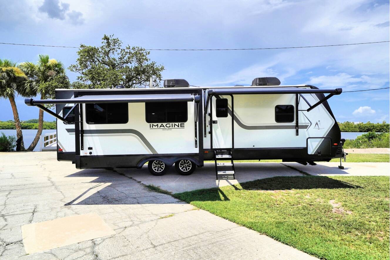 A photo of this 2025 Grand Design IMAGINE 2970RL