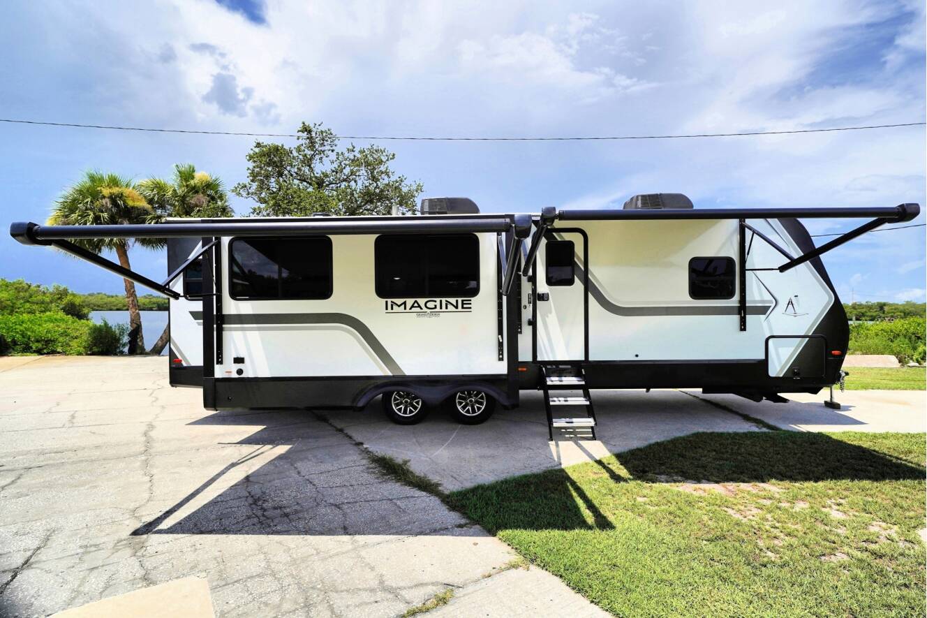 A photo of this 2025 Grand Design IMAGINE 2970RL