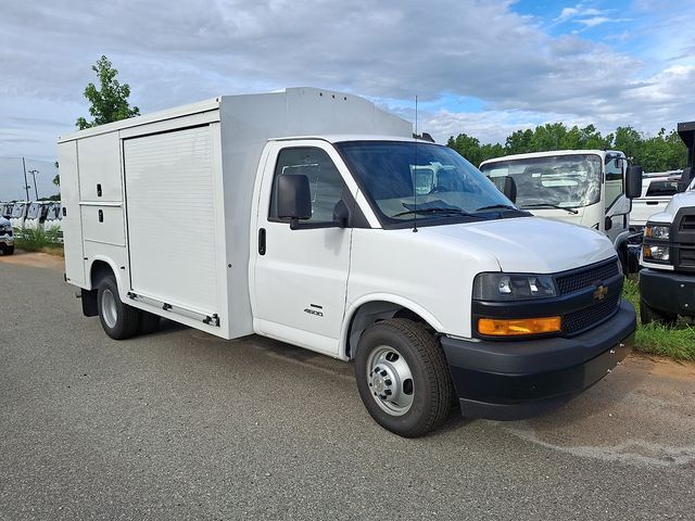 2024 Chevrolet Express 4500 in Mooresville, NC