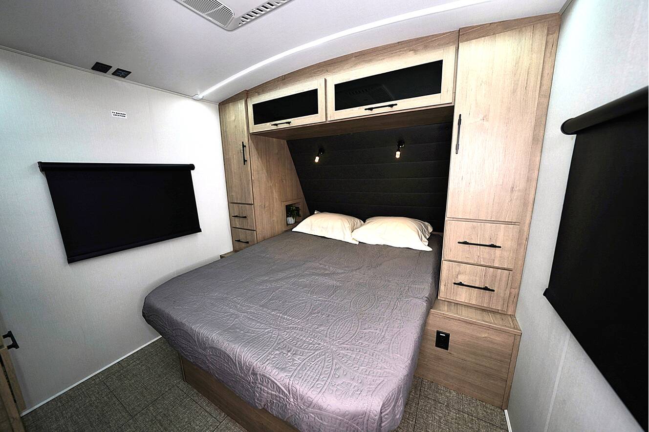 A photo of this 2025 Grand Design IMAGINE 2970RL