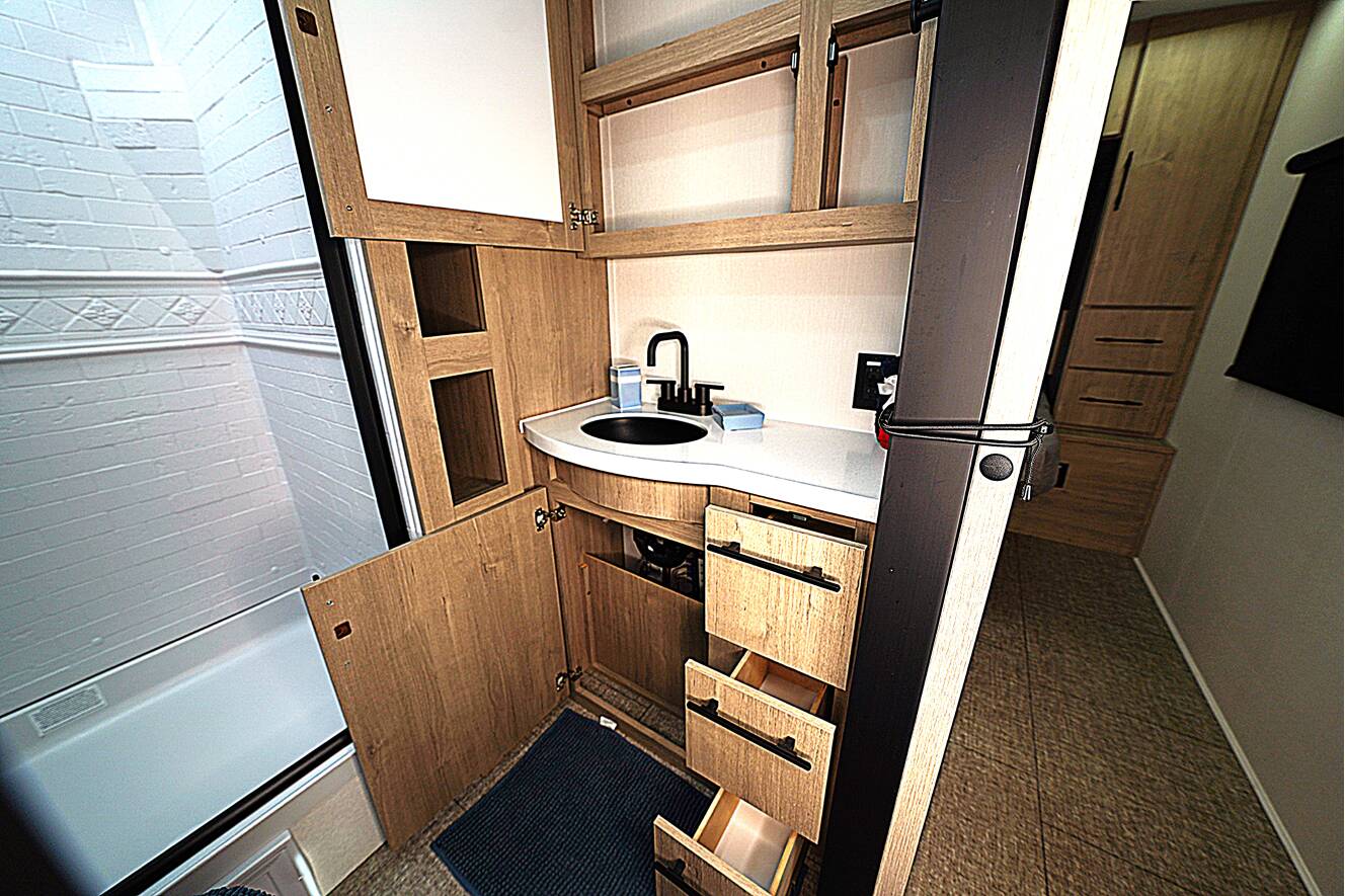 A photo of this 2025 Grand Design IMAGINE 2970RL