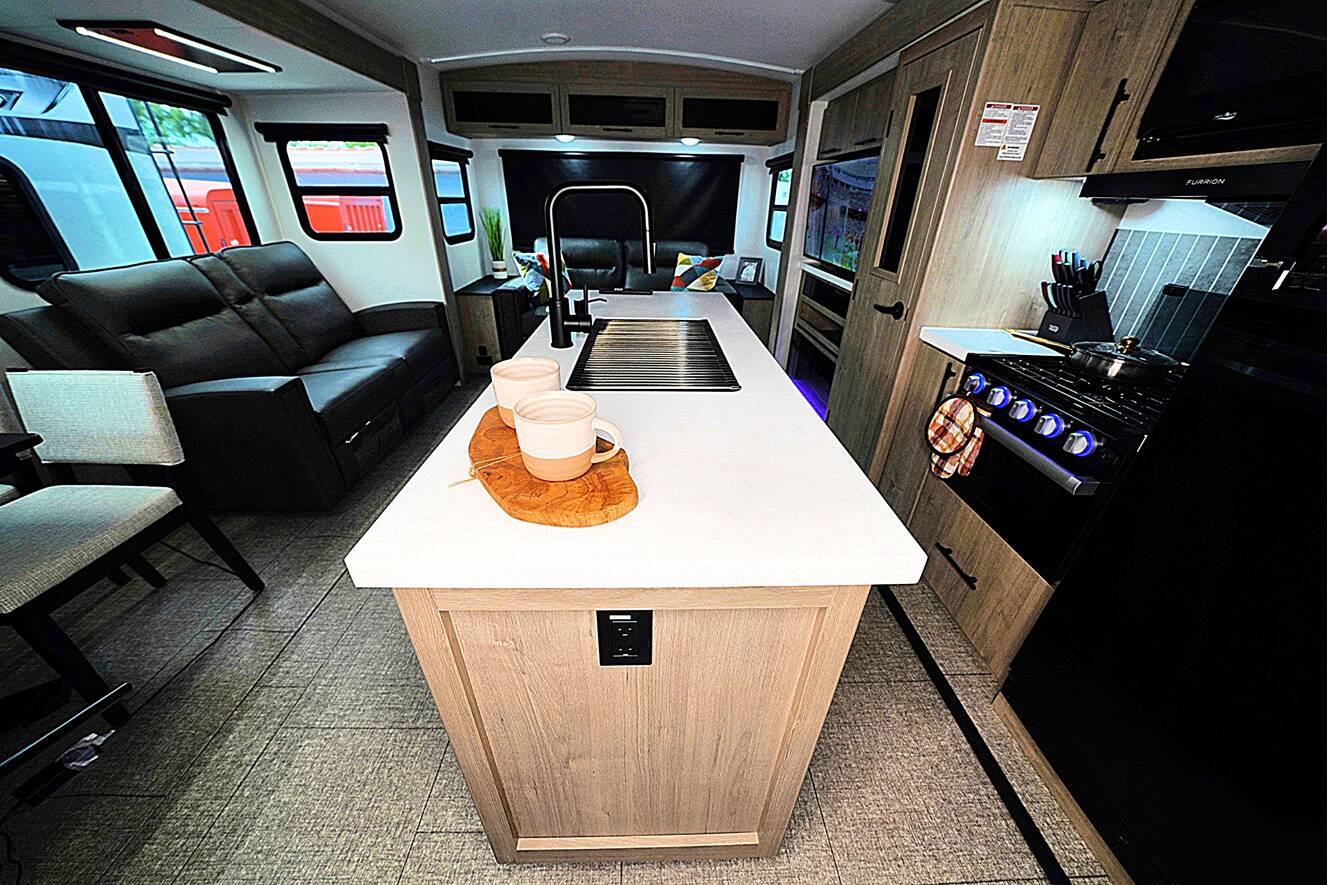 A photo of this 2025 Grand Design IMAGINE 2970RL