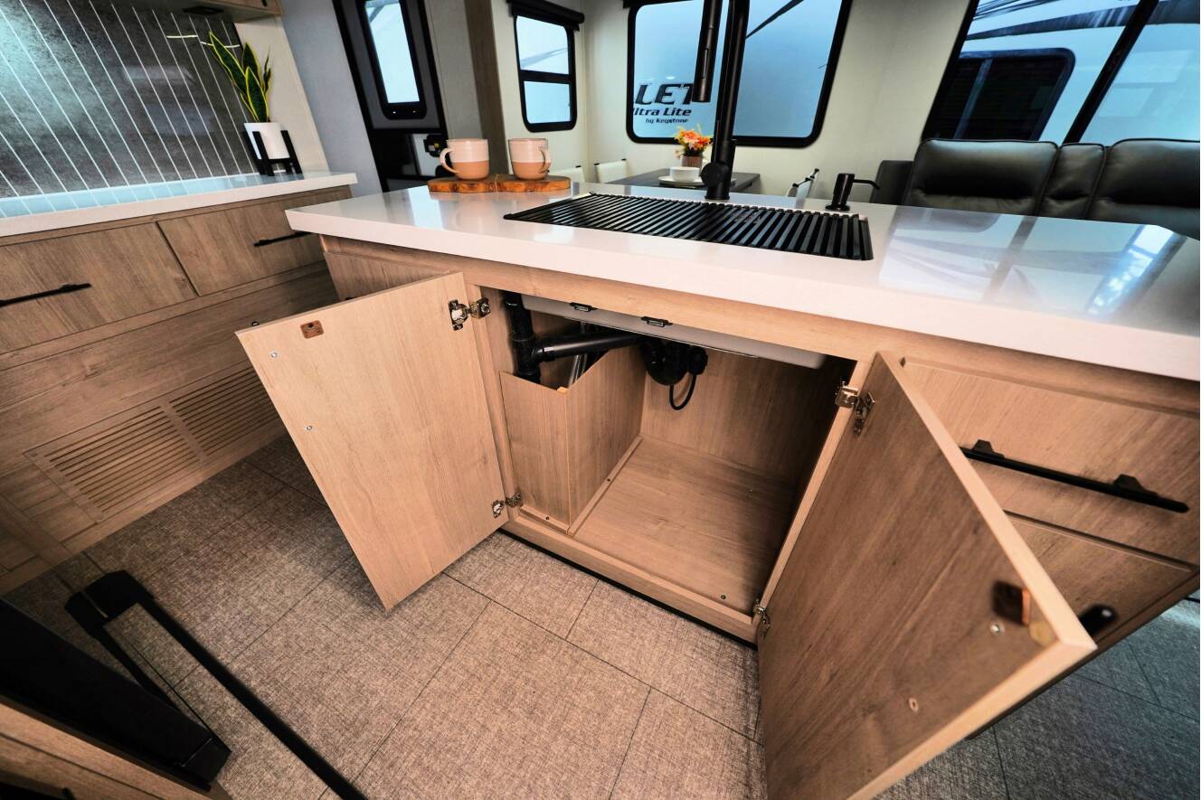 A photo of this 2025 Grand Design IMAGINE 2970RL