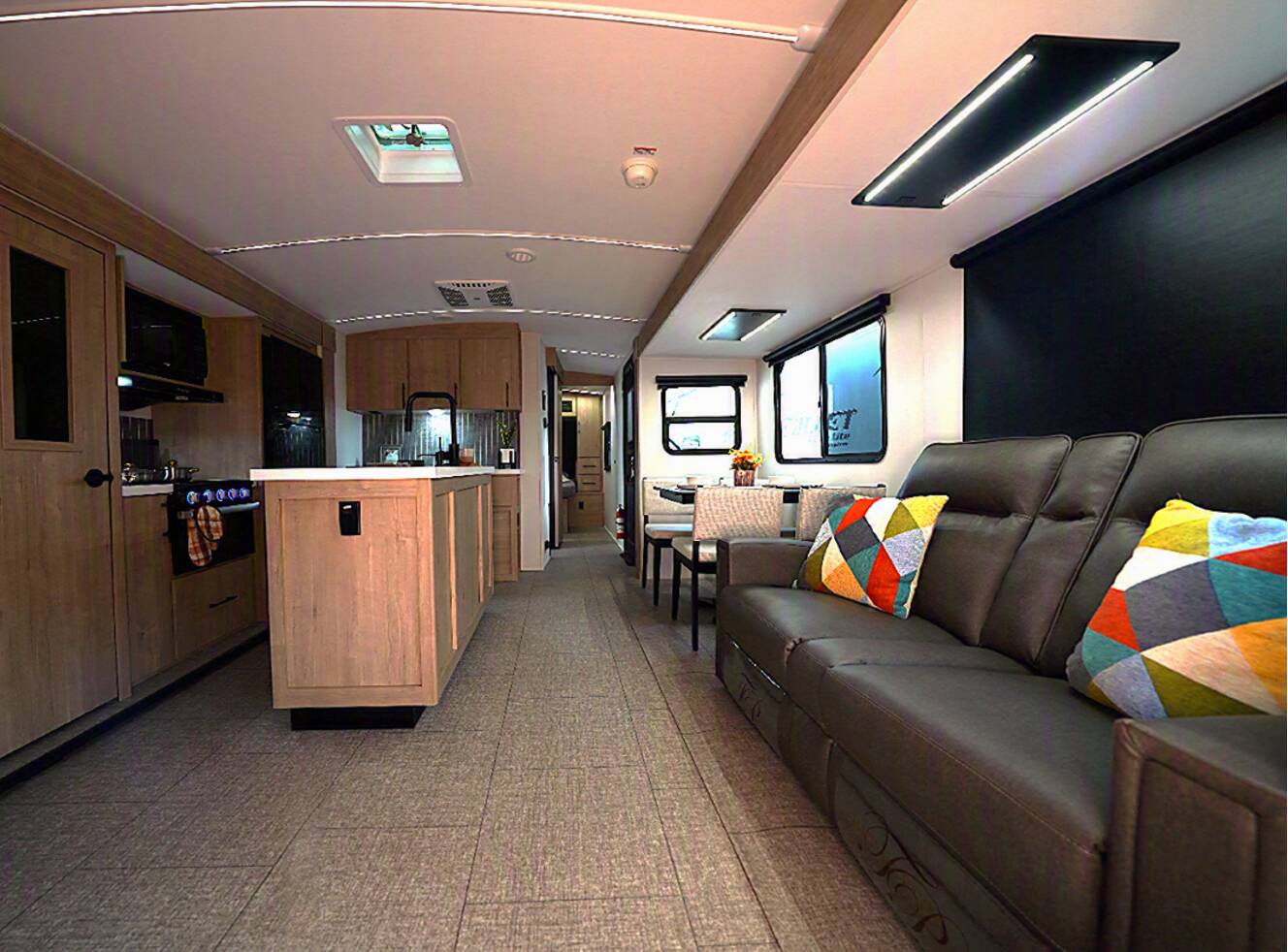 A photo of this 2025 Grand Design IMAGINE 2970RL