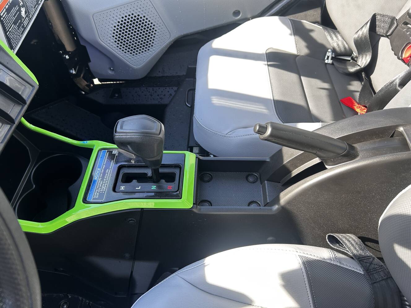 A photo of this 2026 Kawasaki Teryx®4 H2 Deluxe eS