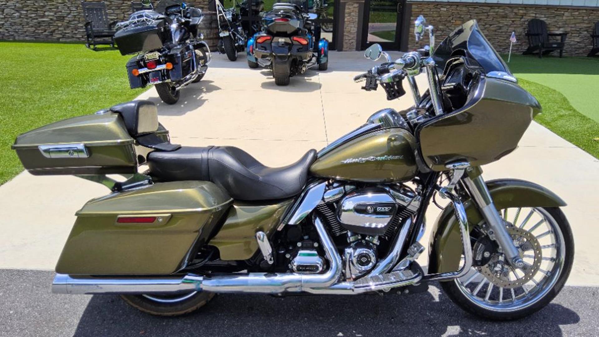 2017 Harley-Davidson Road Glide® Special SPECIAL FLTRXS in Wildwood, FL