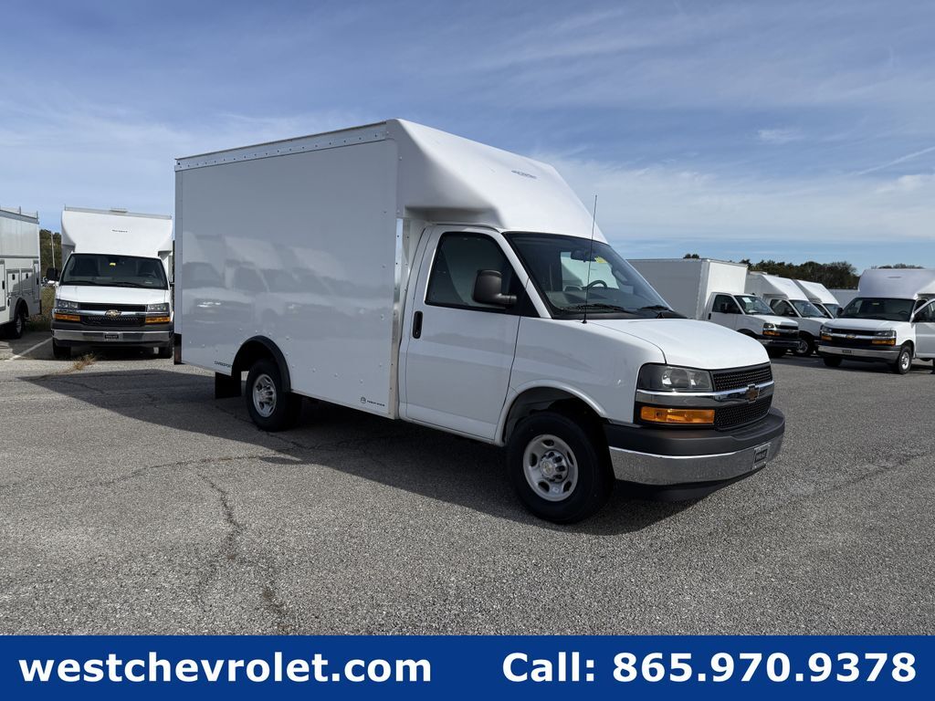 2025 CHEVROLET Express 3500 in Alcoa, TN