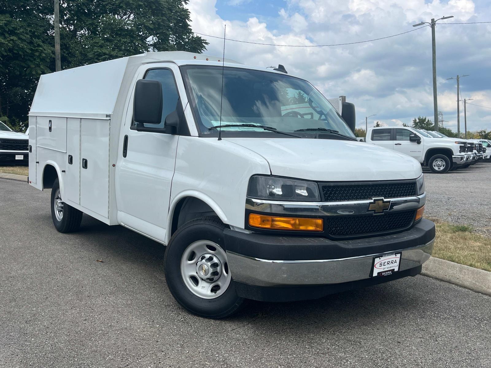 2025 CHEVROLET Express 3500 in Madison, TN