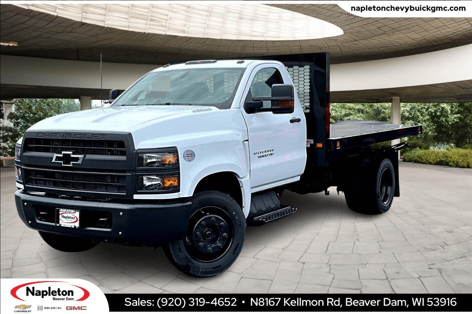 2024 CHEVROLET Silverado 5500 in Beaver Dam, WI